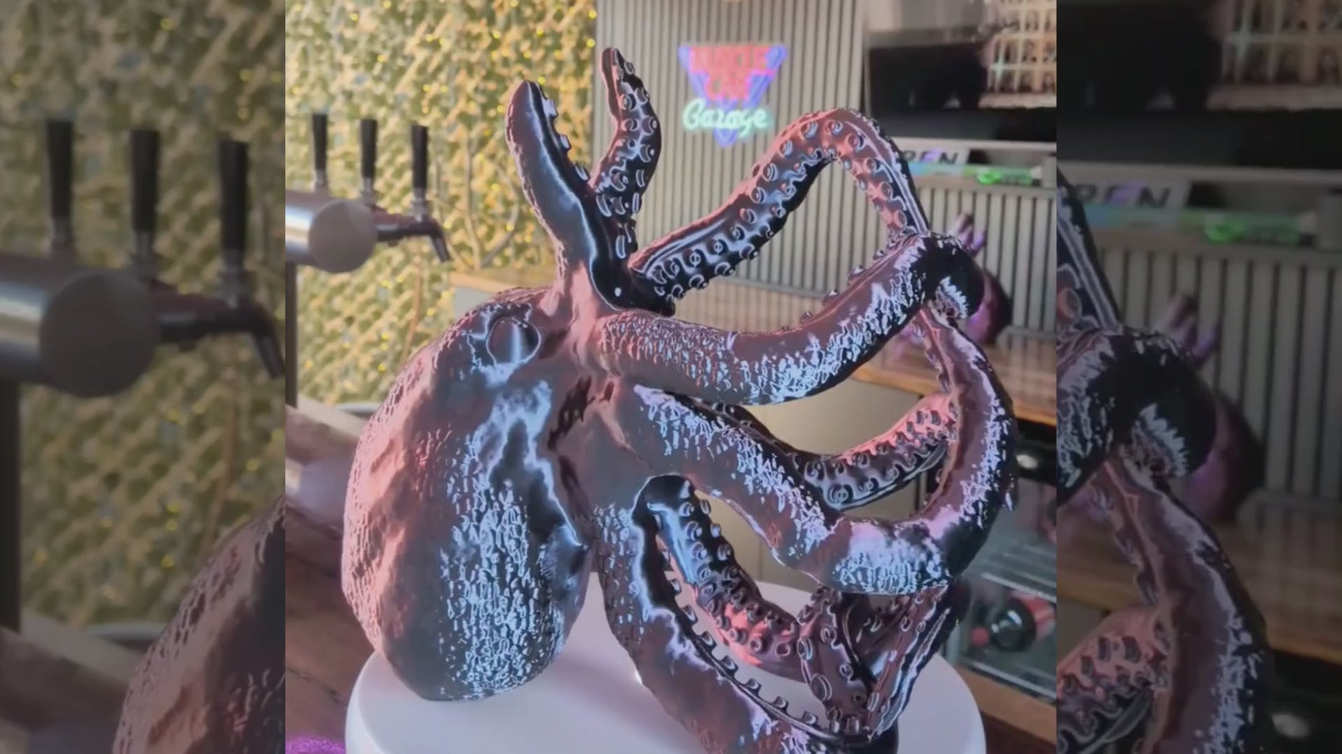 Kraken Bottle Holder - Black/Red